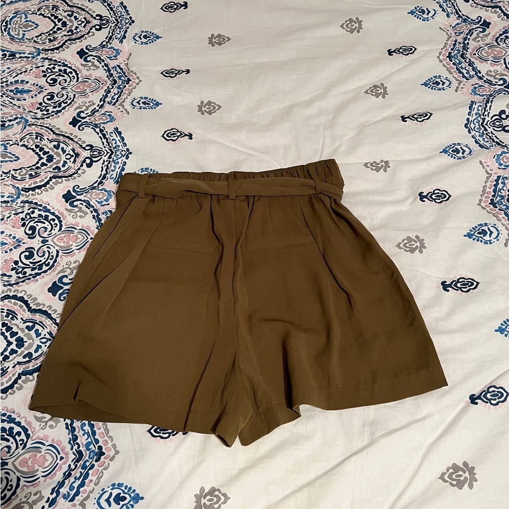 Paperbag shorts - Picture 3 of 3